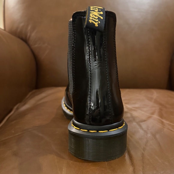 Dr. Martens Black Patent Chelsea boot Size 8 - Picture 11 of 12